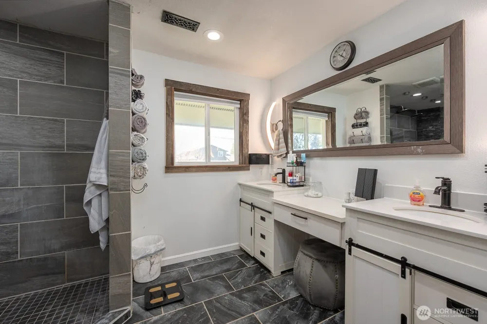 2096 Hamilton Road NE Moses Lake, WA 98837