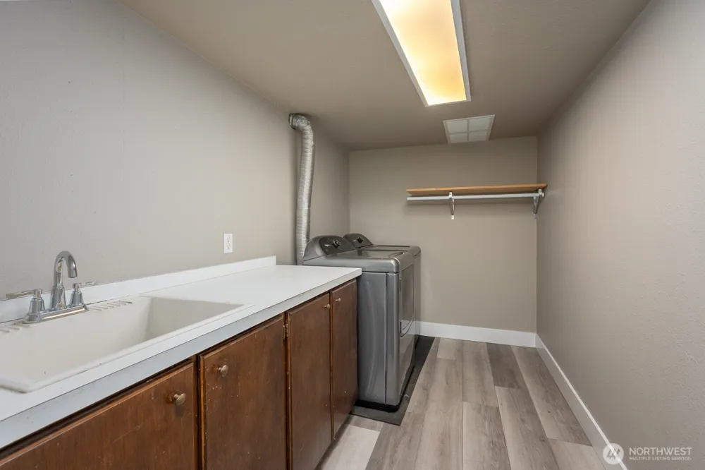 2096 Hamilton Road NE Moses Lake, WA 98837