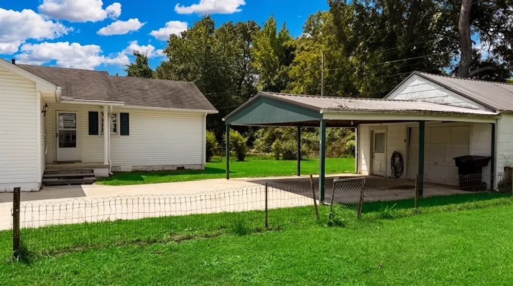 138 Ham St Tullahoma, TN 37388