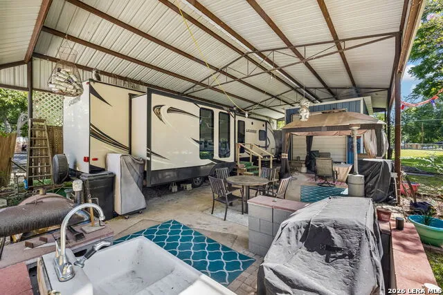 597 CR 90 B Gonzales, TX 78629