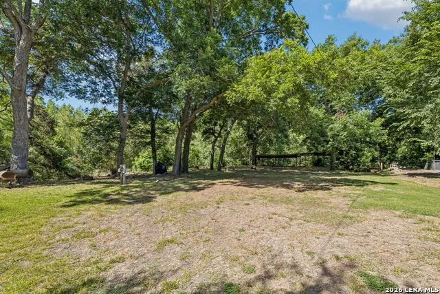 597 CR 90 B Gonzales, TX 78629