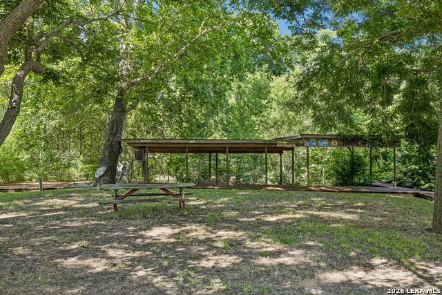 597 CR 90 B Gonzales, TX 78629