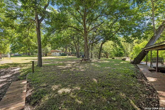 597 CR 90 B Gonzales, TX 78629
