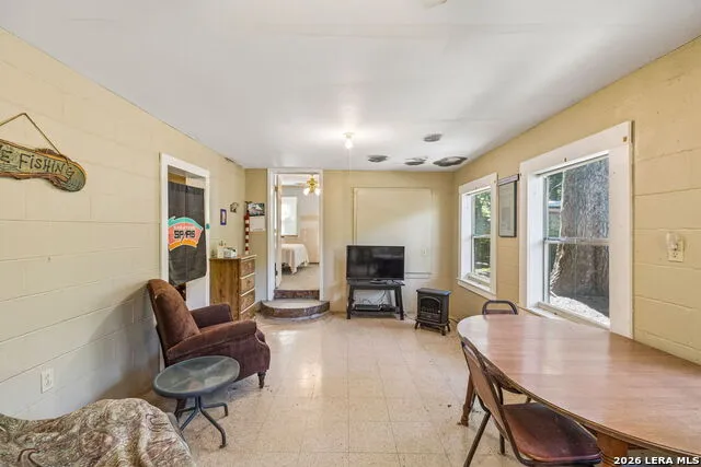 597 CR 90 B Gonzales, TX 78629
