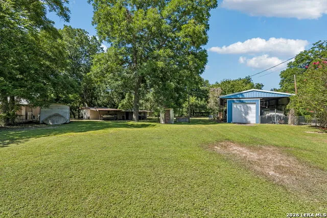 597 CR 90 B Gonzales, TX 78629