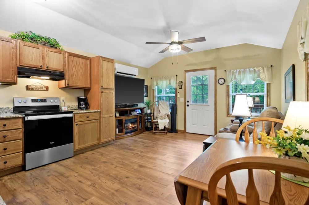 119 Private Road 52614 Pittsburg, TX 75686