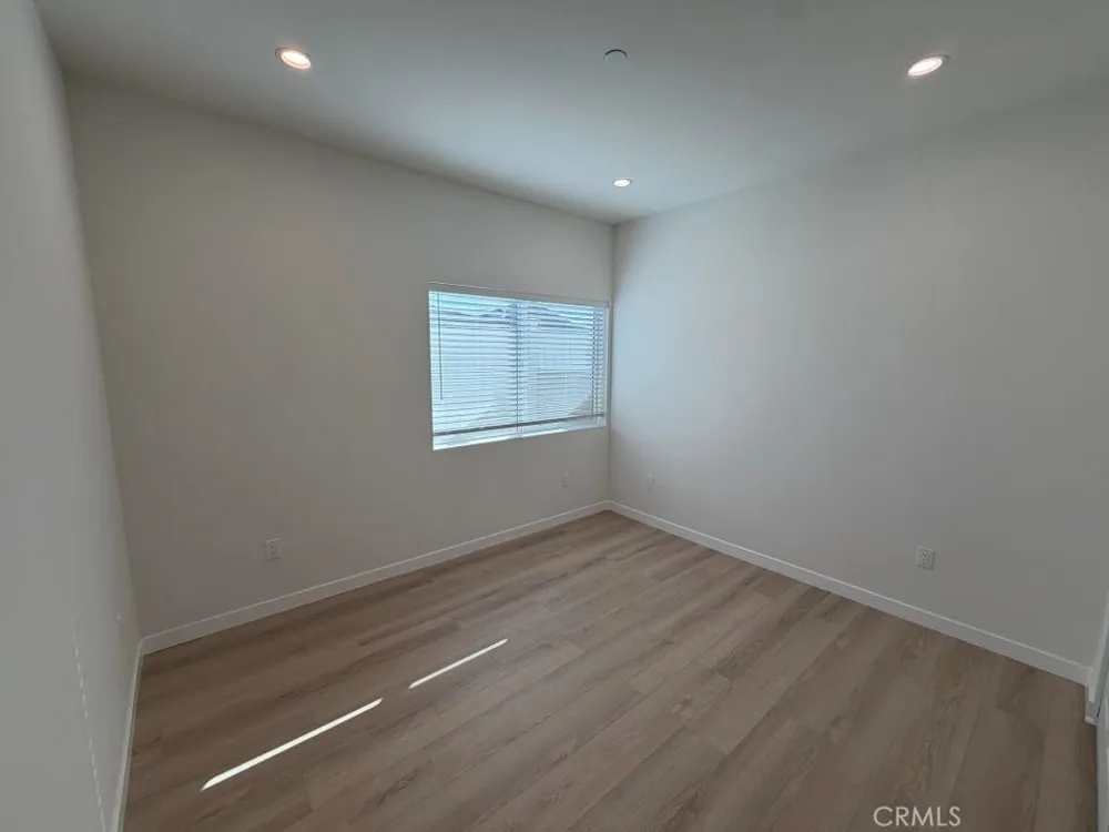 10867 Nettleton Street Sun Valley, CA 91352