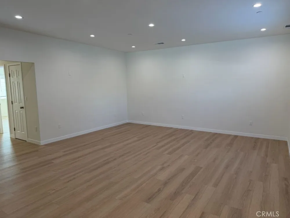 10867 Nettleton Street Sun Valley, CA 91352