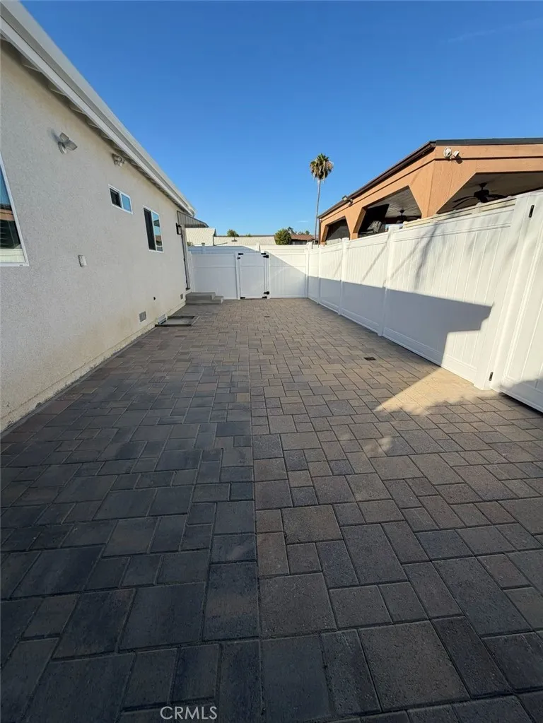 10867 Nettleton Street Sun Valley, CA 91352