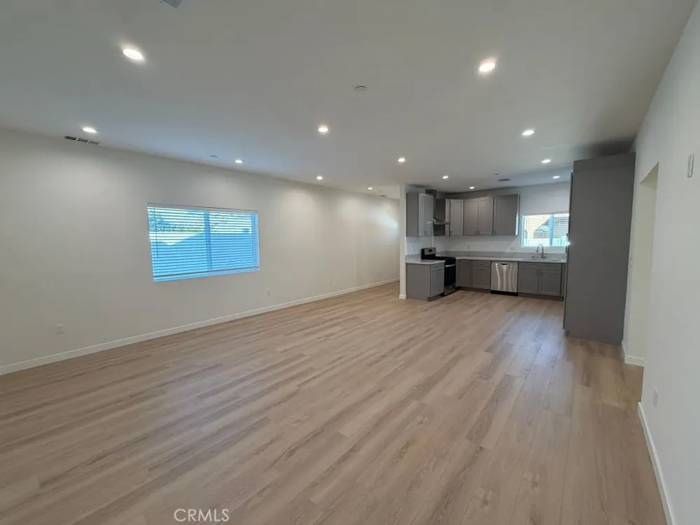 10867 Nettleton Street Sun Valley, CA 91352