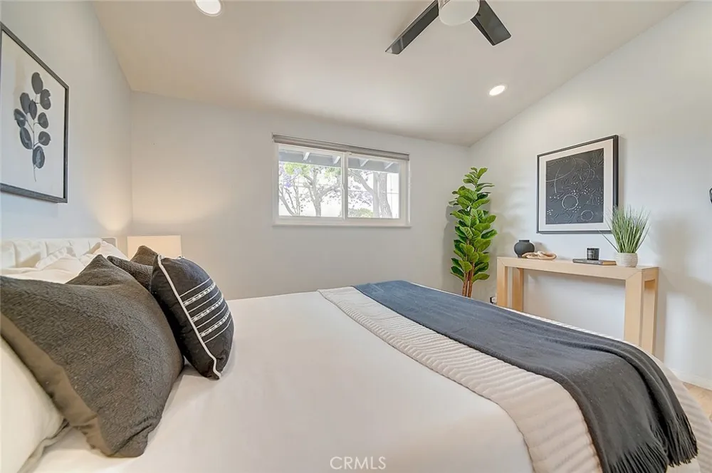 2044 W Spruce Avenue Orange, CA 92868