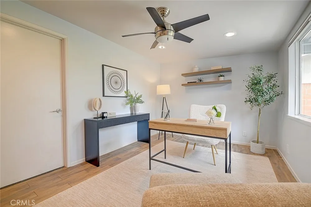 2044 W Spruce Avenue Orange, CA 92868