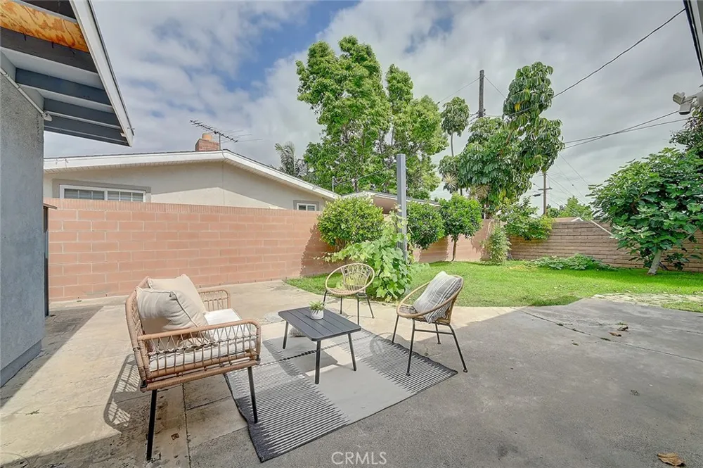 2044 W Spruce Avenue Orange, CA 92868
