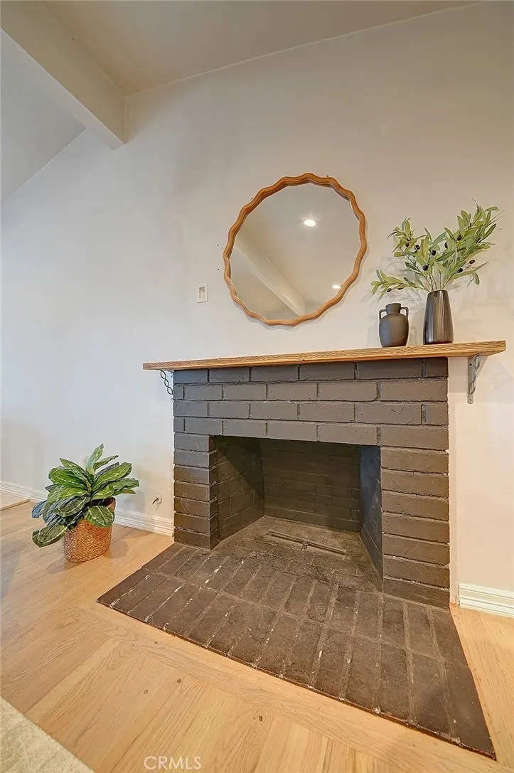 2044 W Spruce Avenue Orange, CA 92868