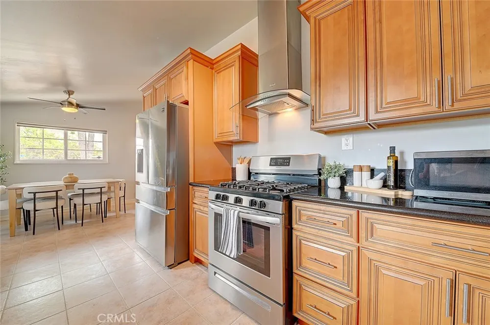 2044 W Spruce Avenue Orange, CA 92868