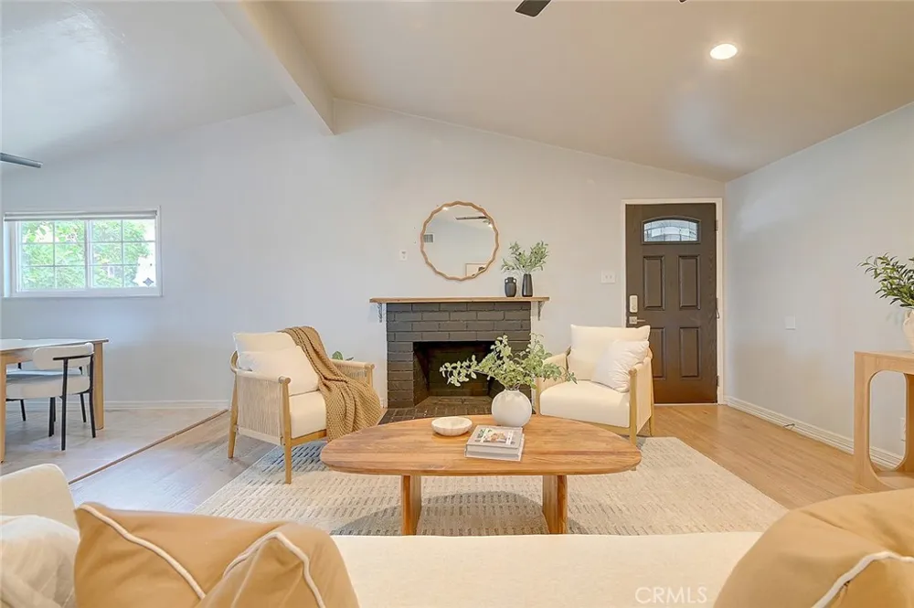 2044 W Spruce Avenue Orange, CA 92868