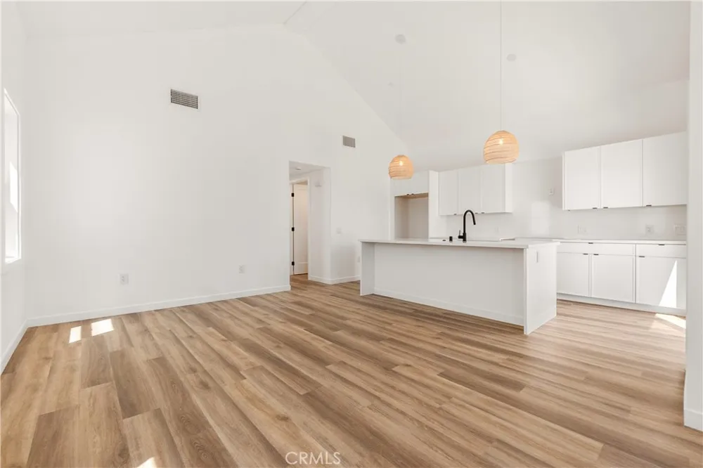 226 Arena Street El Segundo, CA 90245