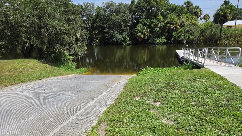 1162 SE 40TH AVENUE Okeechobee, FL 34974