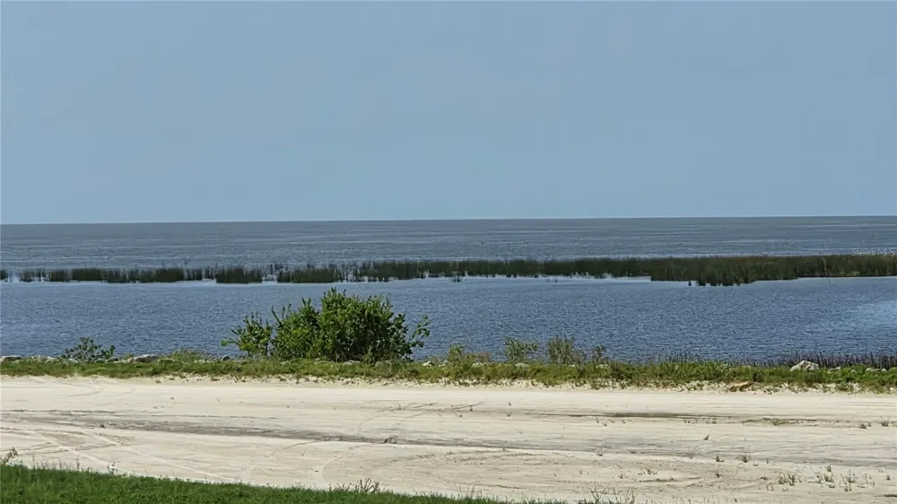 1162 SE 40TH AVENUE Okeechobee, FL 34974