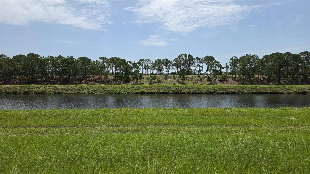 1162 SE 40TH AVENUE Okeechobee, FL 34974