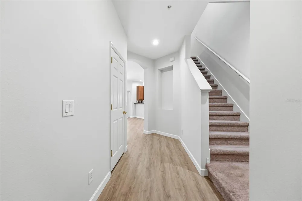 1346 GRANTHAM DRIVE Sarasota, FL 34234