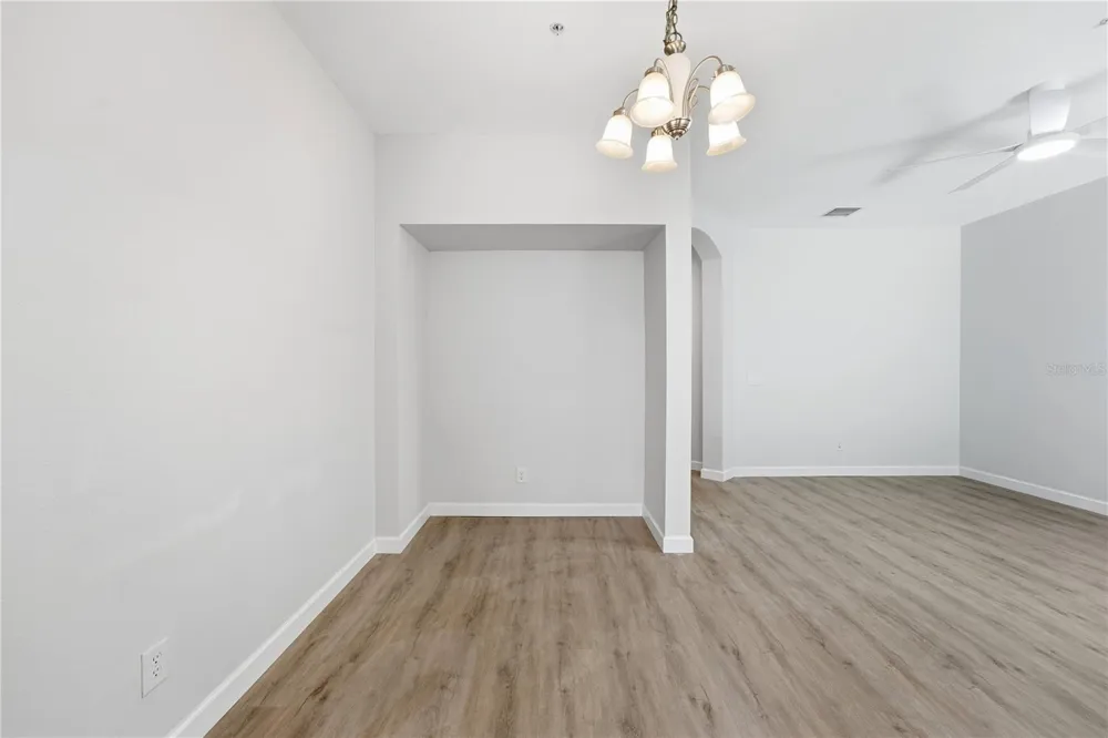 1346 GRANTHAM DRIVE Sarasota, FL 34234