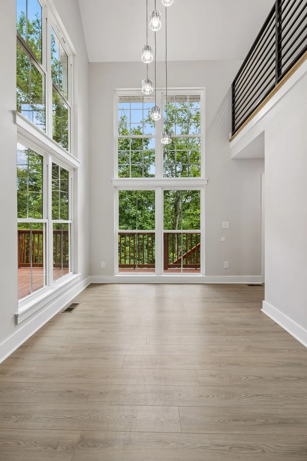 670 Harbor Dr Lancaster, TN 38569
