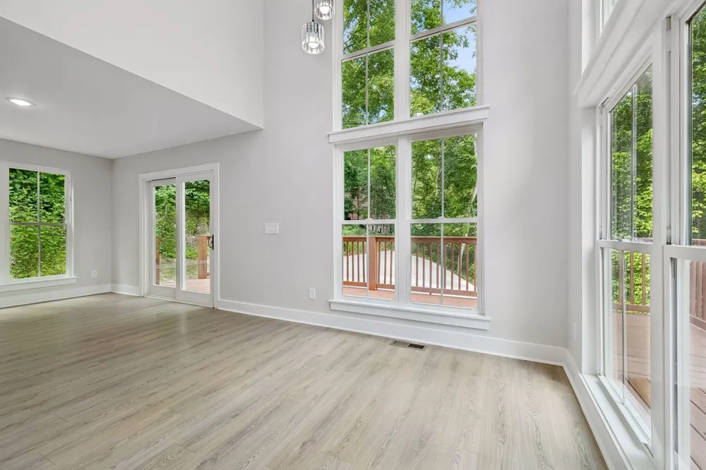 670 Harbor Dr Lancaster, TN 38569