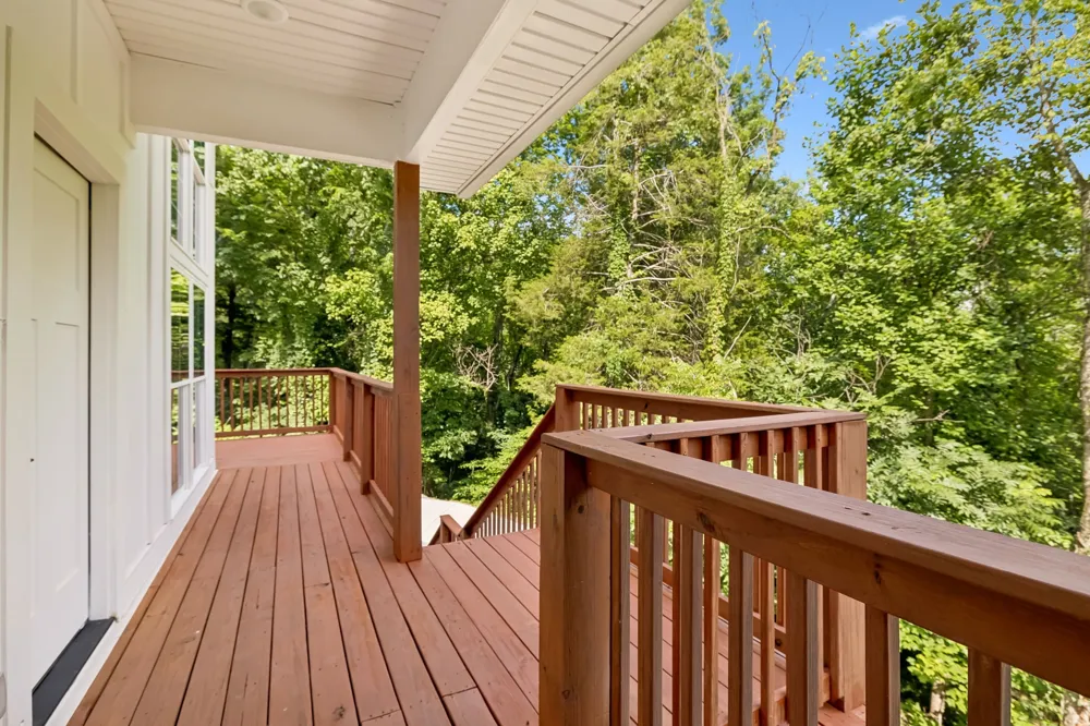 670 Harbor Dr Lancaster, TN 38569