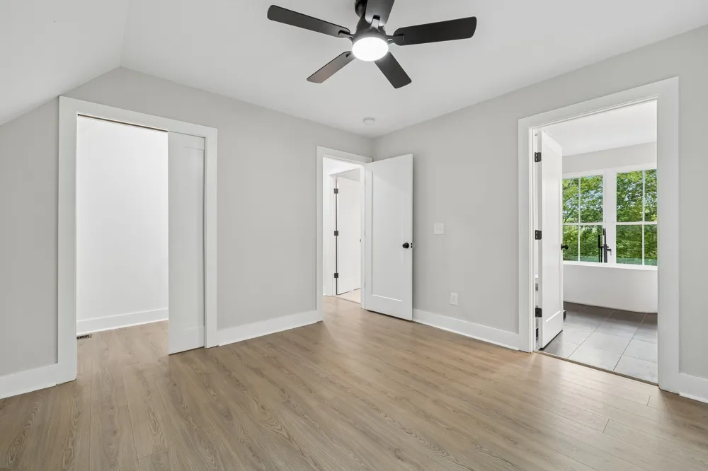 670 Harbor Dr Lancaster, TN 38569
