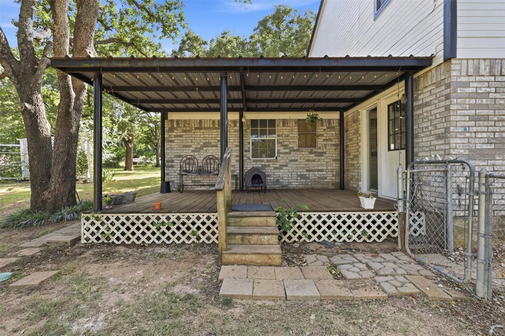 112 Spanish Trail Weatherford, TX 76088
