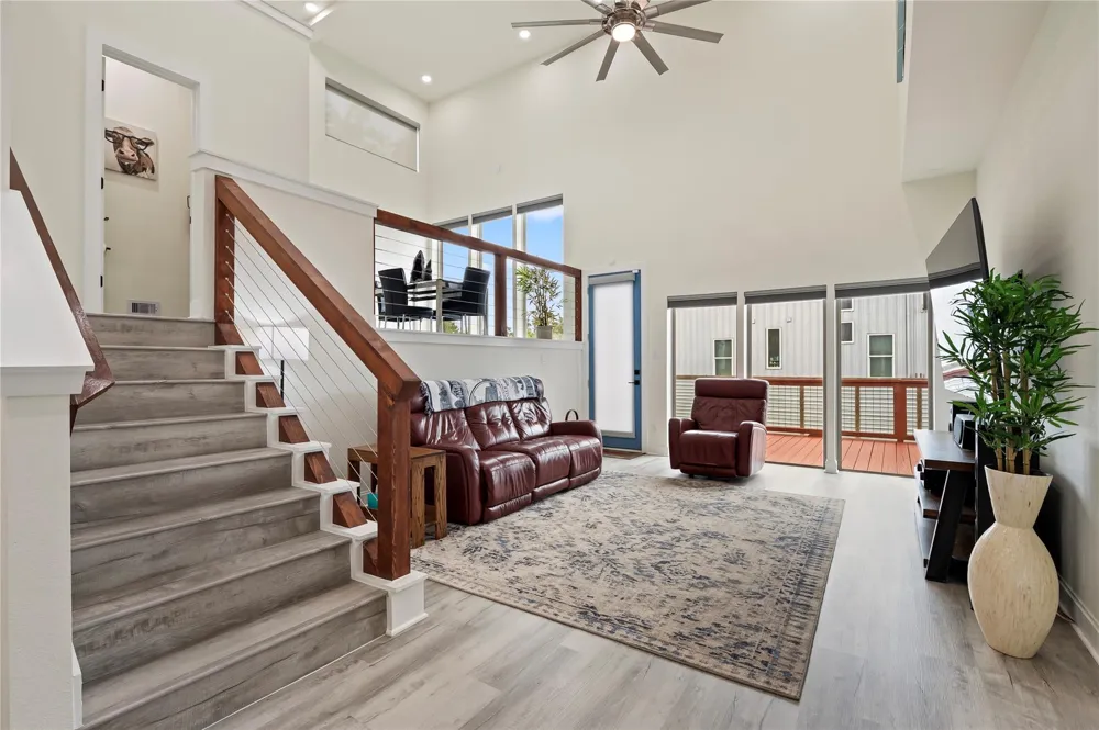 13149 W 6th Street Santa Fe, TX 77510