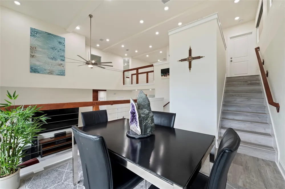 13149 W 6th Street Santa Fe, TX 77510