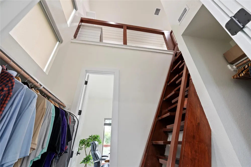 13149 W 6th Street Santa Fe, TX 77510