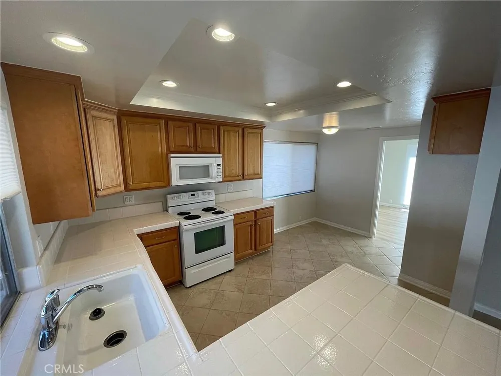 25372 Pacifica Avenue Mission Viejo, CA 92691