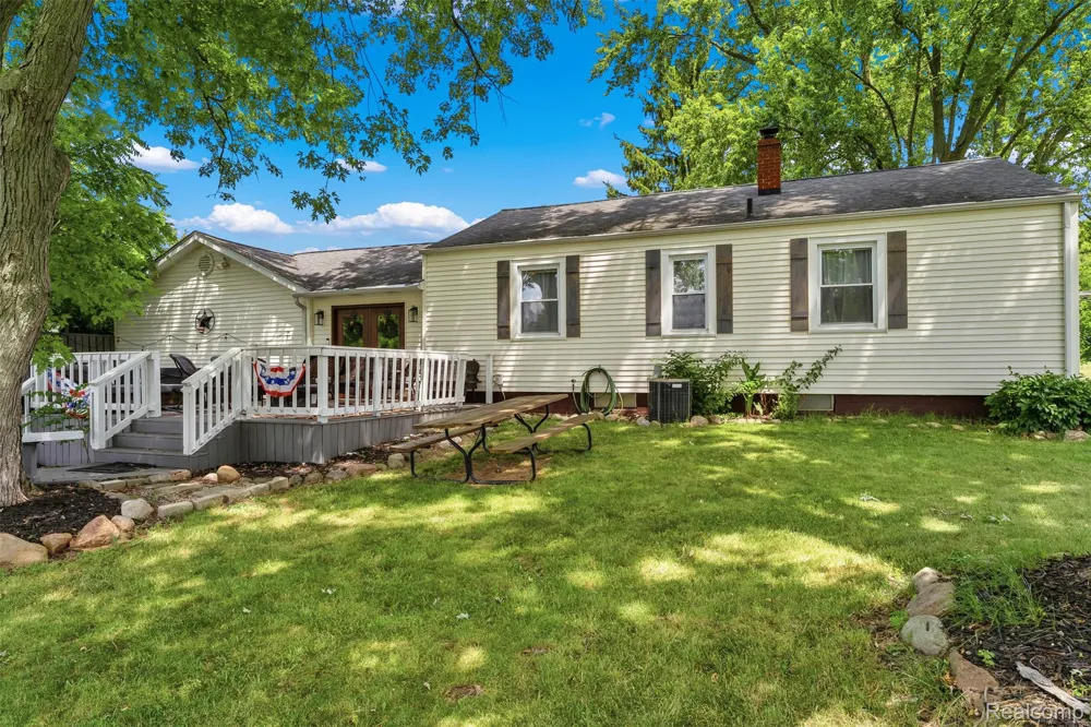 8403 Miller Road Swartz Creek City, MI 48473