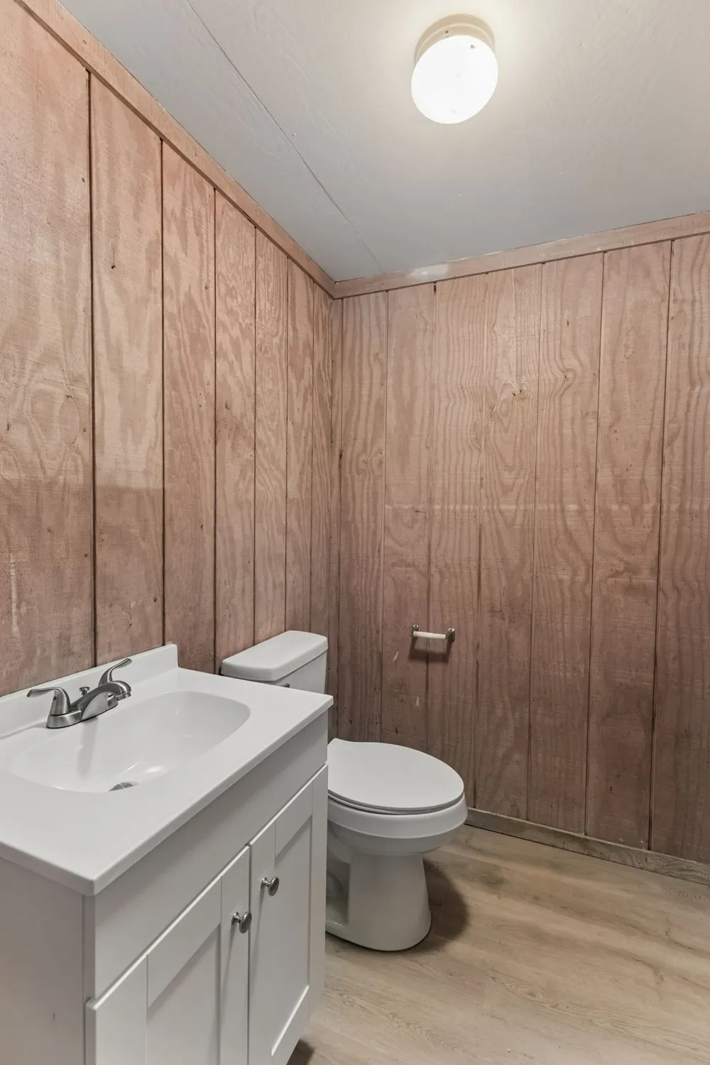 1513 Centerville Hwy Hohenwald, TN 38462
