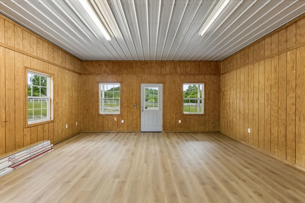 1513 Centerville Hwy Hohenwald, TN 38462