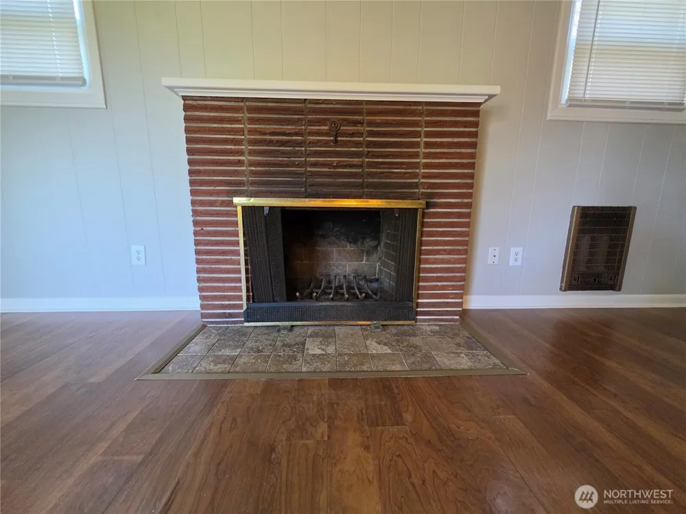 520 28th Avenue Longview, WA 98632