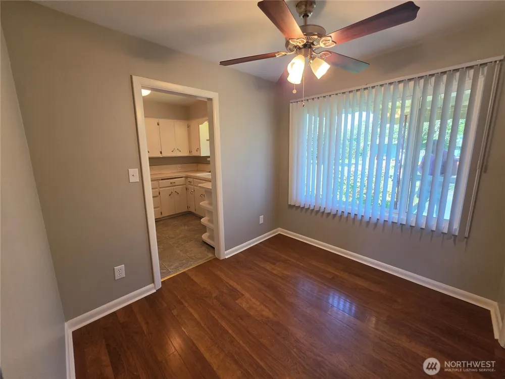 520 28th Avenue Longview, WA 98632