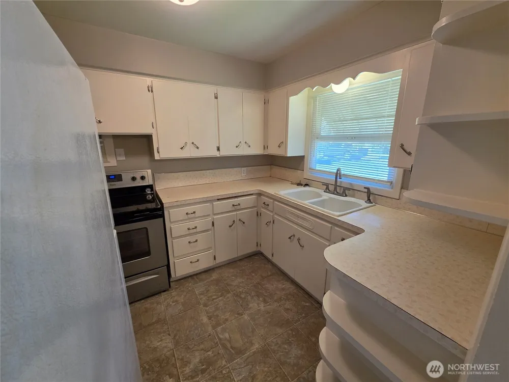 520 28th Avenue Longview, WA 98632