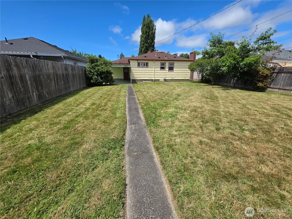 520 28th Avenue Longview, WA 98632