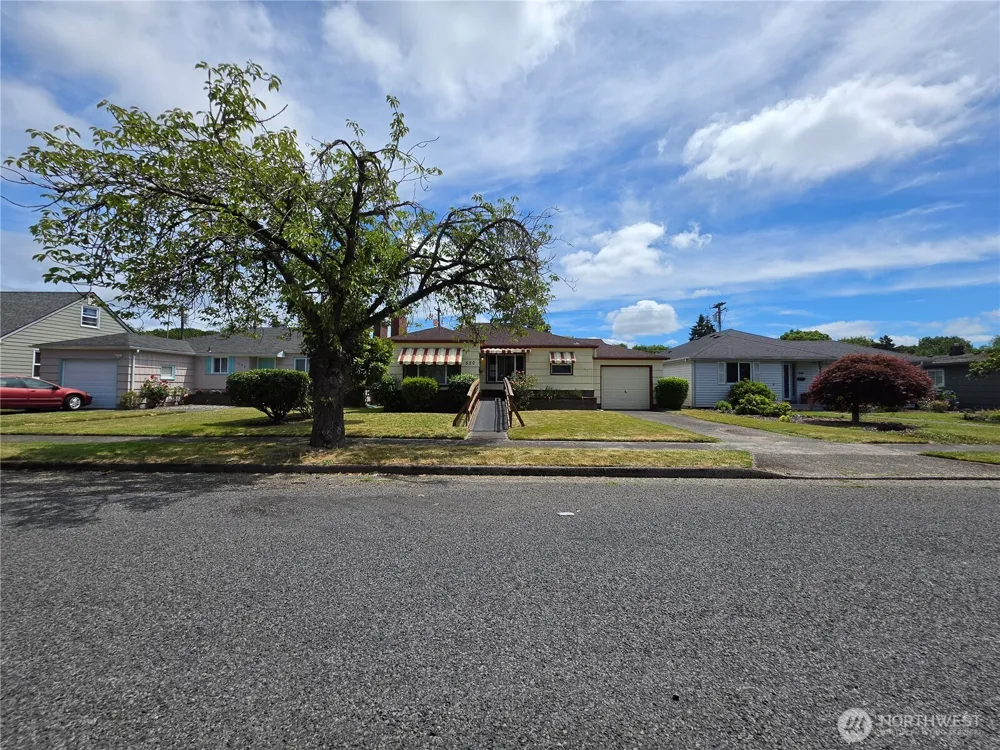 520 28th Avenue Longview, WA 98632