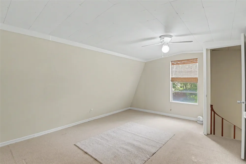 898 BUERGER LN LANE Seguin, TX 78155