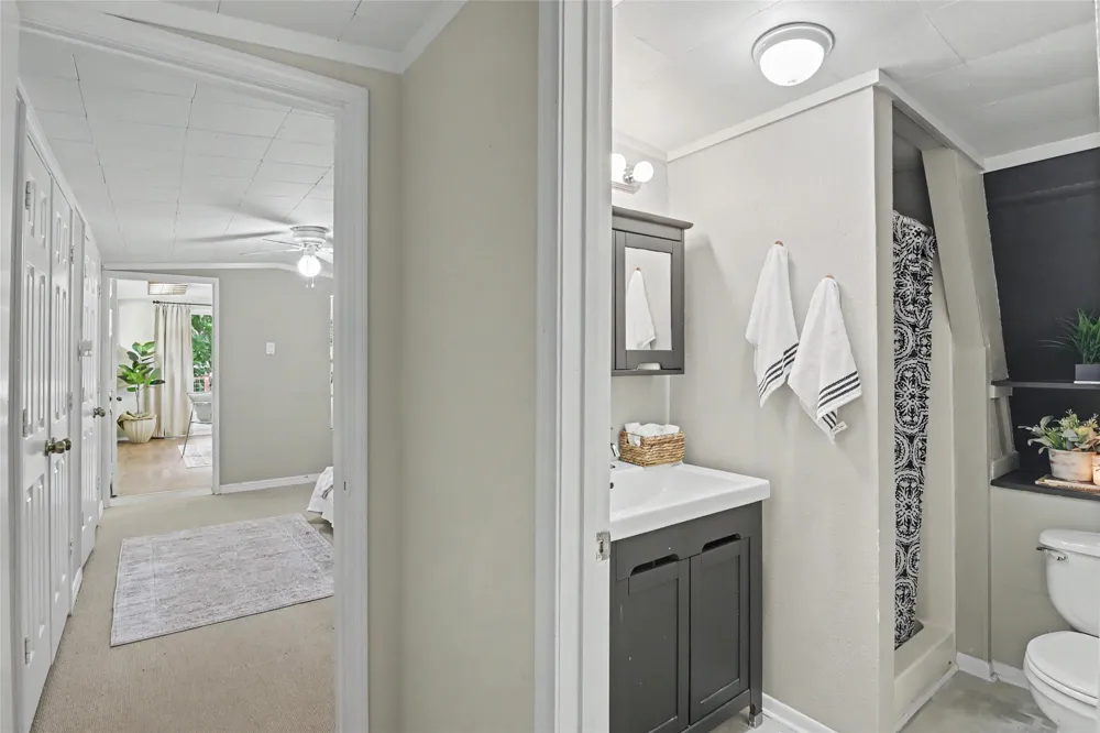 898 BUERGER LN LANE Seguin, TX 78155