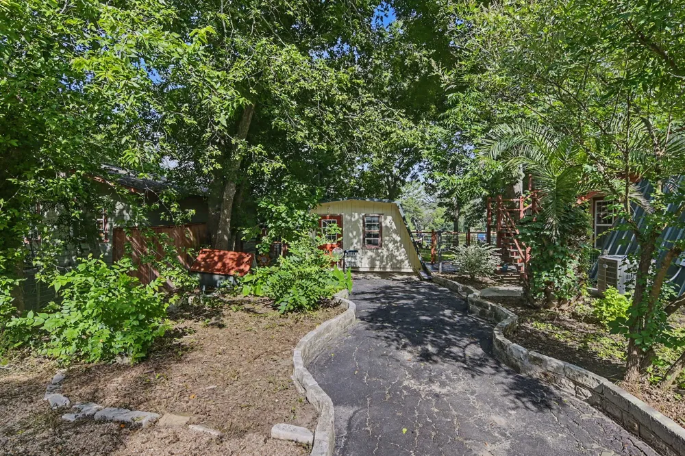 898 BUERGER LN LANE Seguin, TX 78155