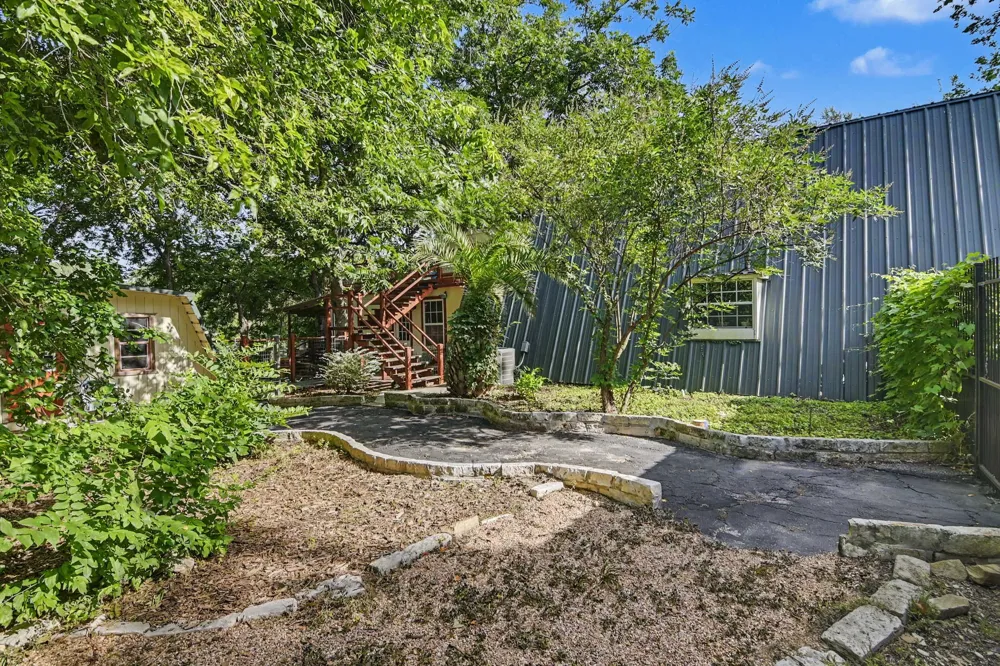 898 BUERGER LN LANE Seguin, TX 78155