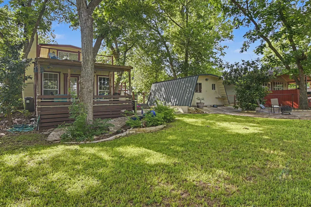 898 BUERGER LN LANE Seguin, TX 78155