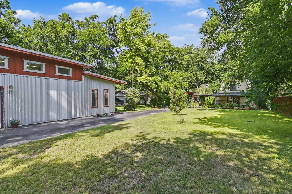 898 BUERGER LN LANE Seguin, TX 78155