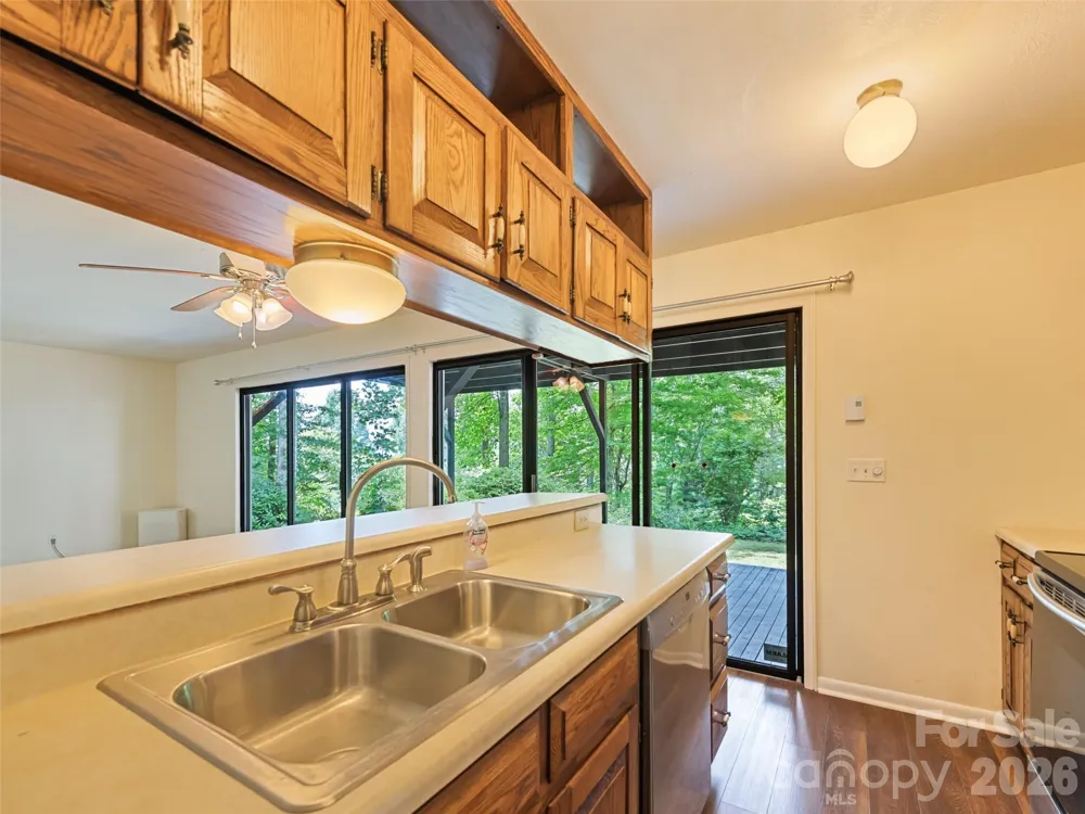 80 Merrie Way Waynesville, NC 28786